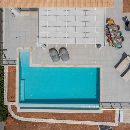 Pangea Zoe Trapezaki (Kefalonia)